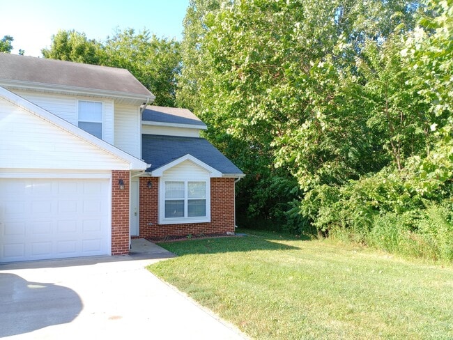 Building Photo - 406 E Liberty Ln Rental