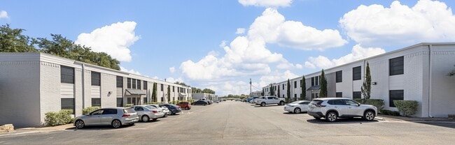 Photo - Brookside Apartments