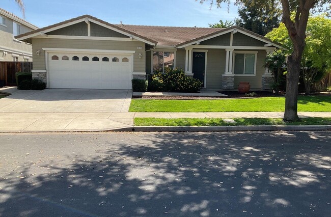Building Photo - Rare single-story 4-bedroom Brentwood rental opportunity! Ideal California Orchard location!