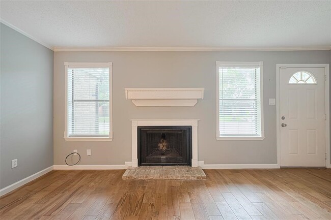 Photo - 6452 Kentwick Dr