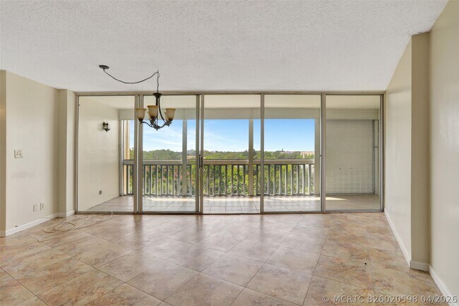 6921 Environ Blvd Unit 6o