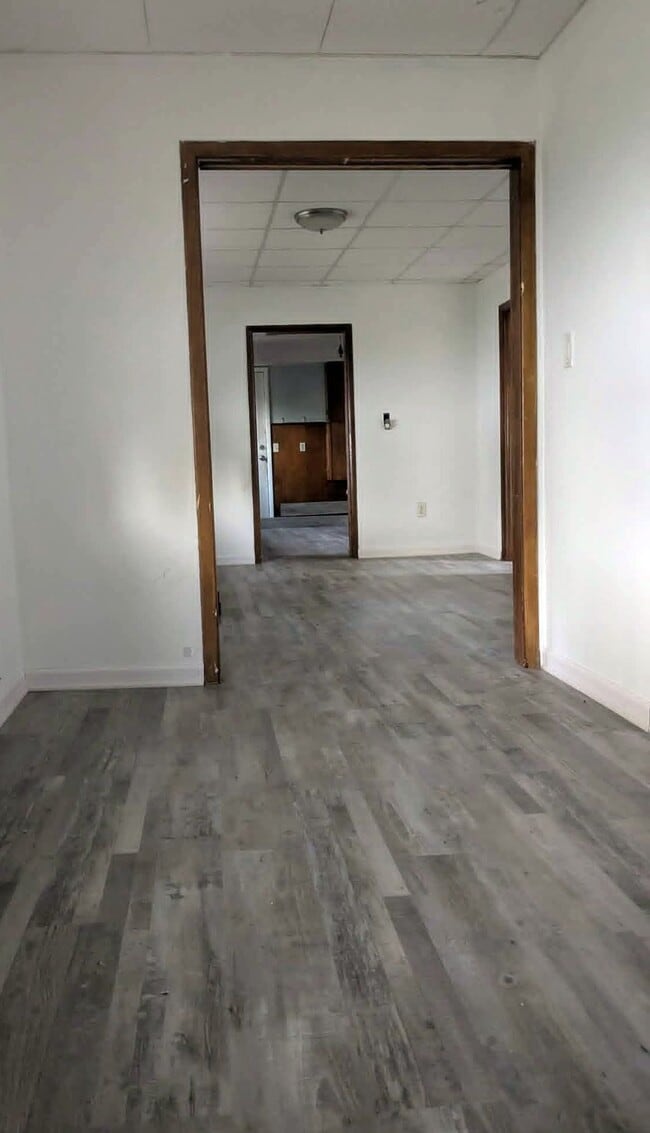 1260 W 67th St Unit 2