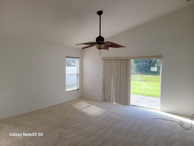 Photo - FOR RENT!! CHARMING AND COZY 3 BEDROOM 2 B...