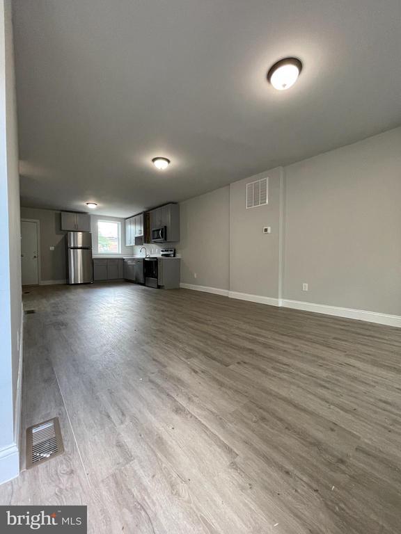 Photo - 2543 Garrett Ave