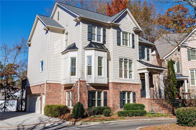 Photo - 1012 Madeline Ln