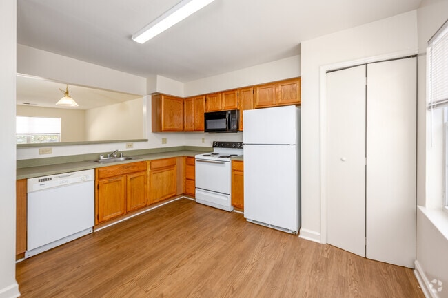 Building Photo - Burnt Mills Crossing