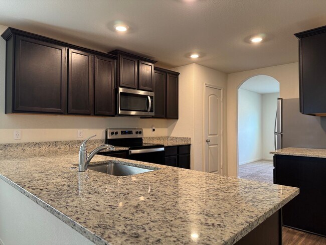 Photo - 313 Cres Park Dr