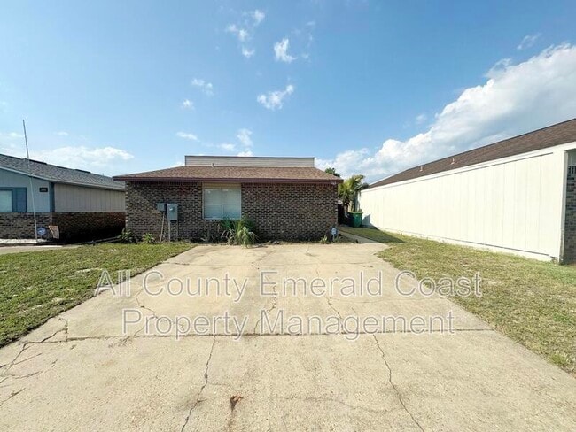 Photo - 163 Bent Arrow Dr