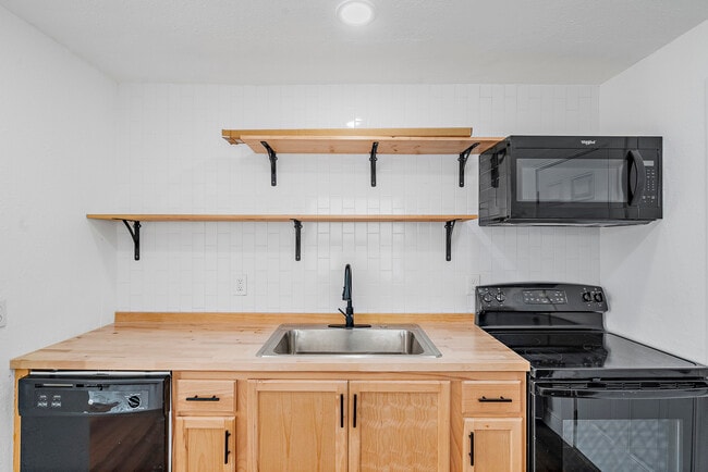 Photo - 4120-4111 11th Ave S