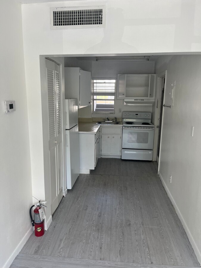 Photo - 2246 Monroe St Unidad 303 Rental