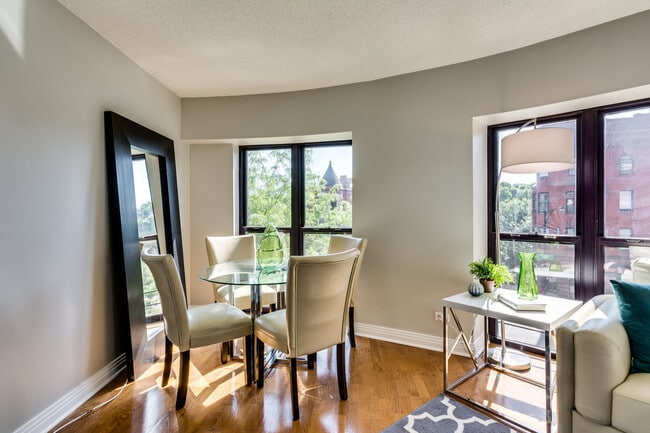 Photo - 350 W Belden Ave Unit 308