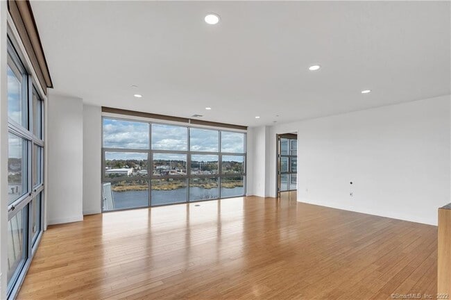 Photo - 33 N Water St Unit 607