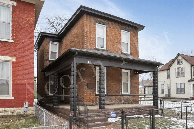 Photo - 213 N 18th St House