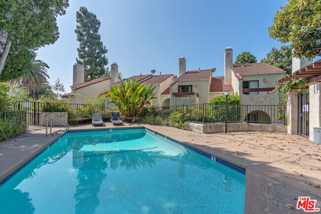 Photo - 1979 Grace Ave Condo Unit 3