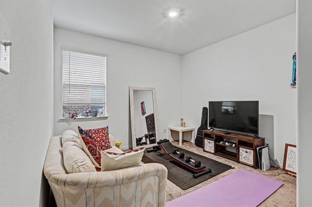 Photo - 812 Carmen St