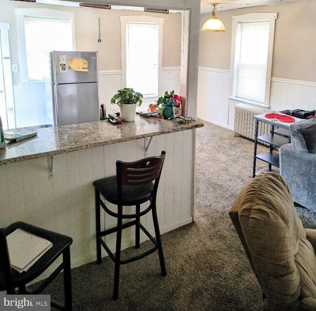 Photo - 301 W Evesham Rd