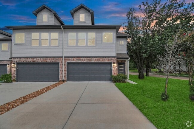Building Photo - 3814 Lakewood Dr Rental
