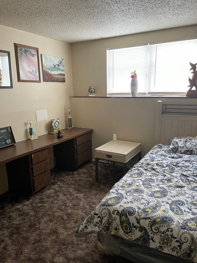 Photo - Courtyard Apartments