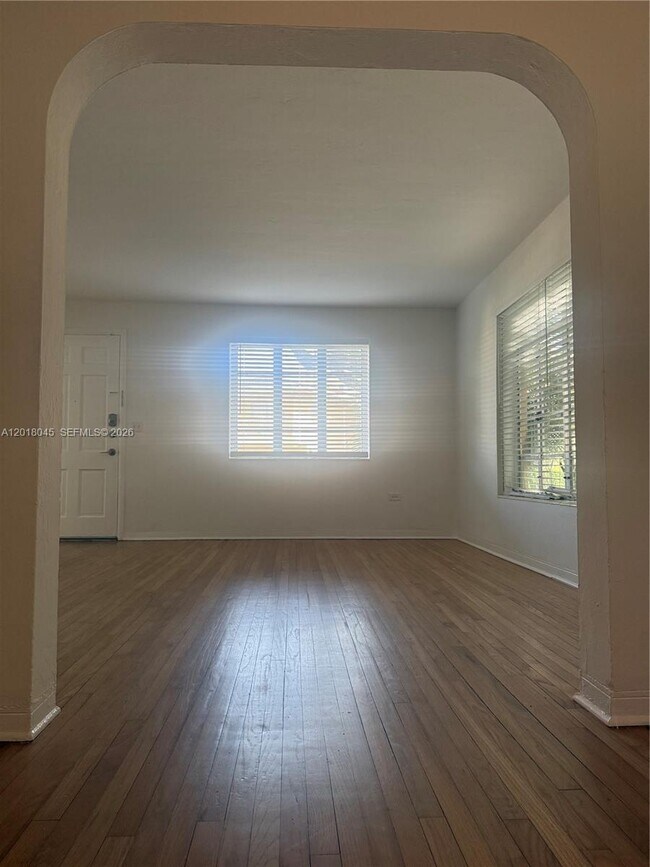 Photo - 23 Majorca Ave Unit 1