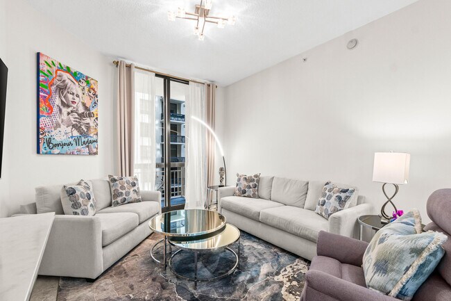 Photo - 701 S Olive Ave Unit 807