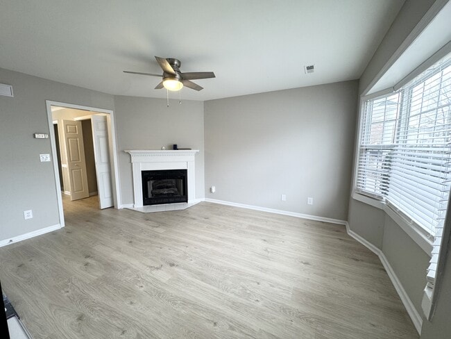 Photo - 3900-3AA4 Sterling Pointe Dr