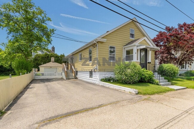 4 Harker Ave