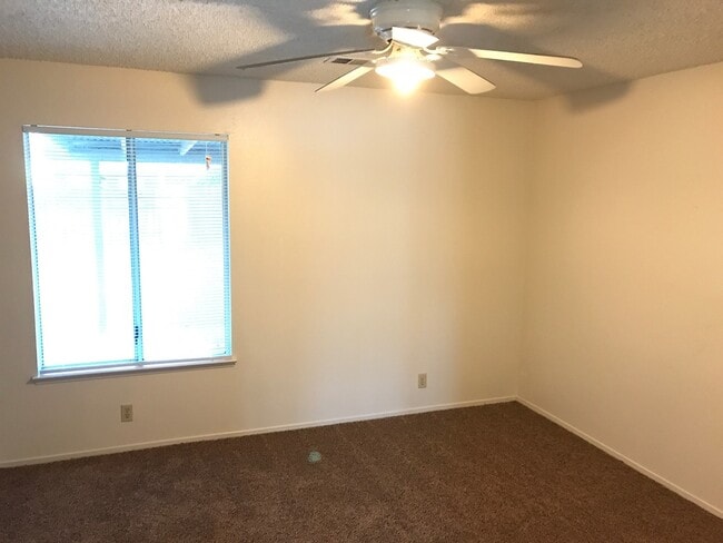 Photo - 5233 W Iris Ct