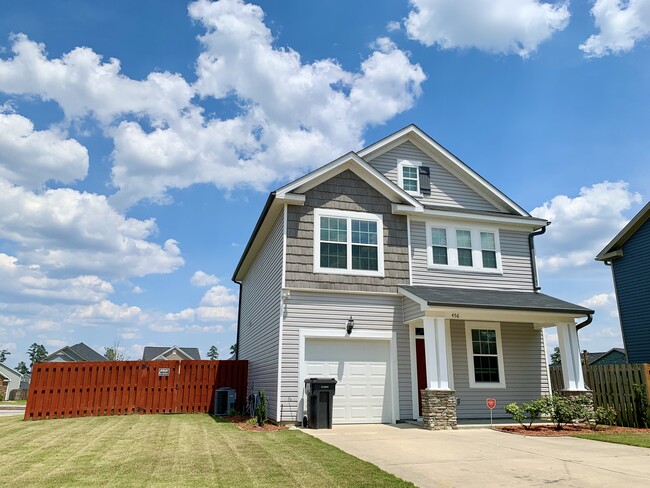 Building Photo - 456 Brantley Cove Cir Rental
