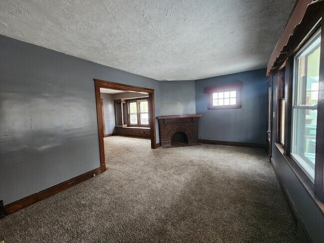 Photo - 11321 Parkview Ave