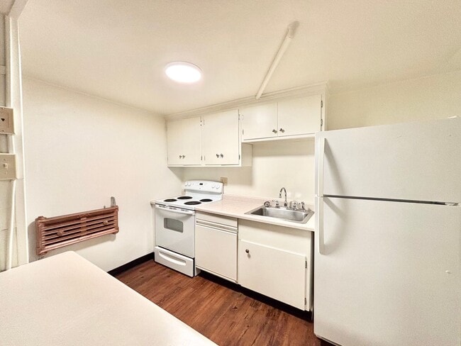 Photo - 19 E Garfield St Unit B