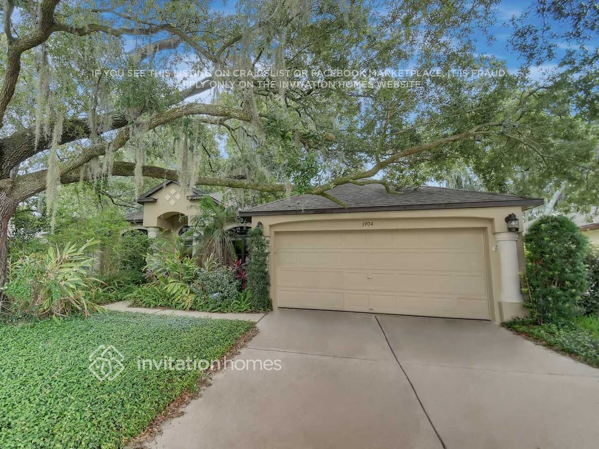 Photo - 1904 Abbey Ridge Dr