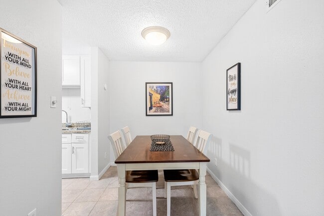 Building Photo - 7900 N Stadium Dr Unit 32