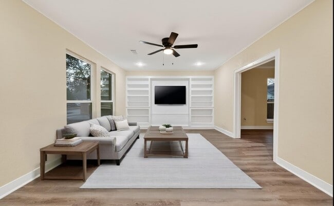 Photo - 2725 Avenue F