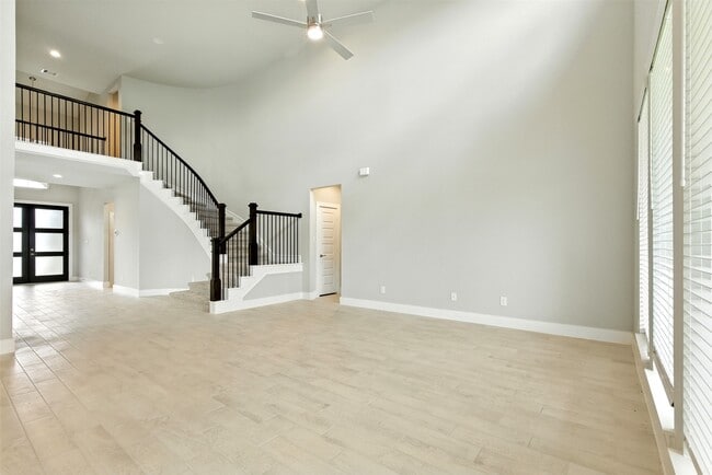 Photo - 4723 Whisperwood Dr