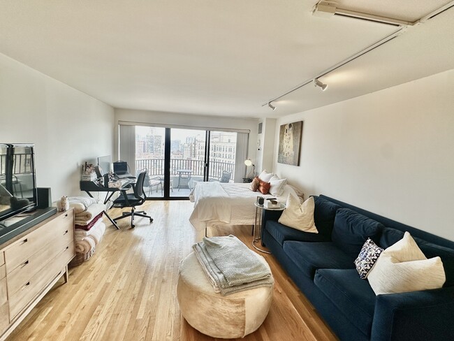 Photo - 2020 N Lincoln Park W Unit 18B