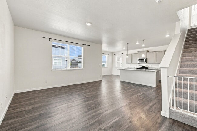 45801 Silverdrop ave