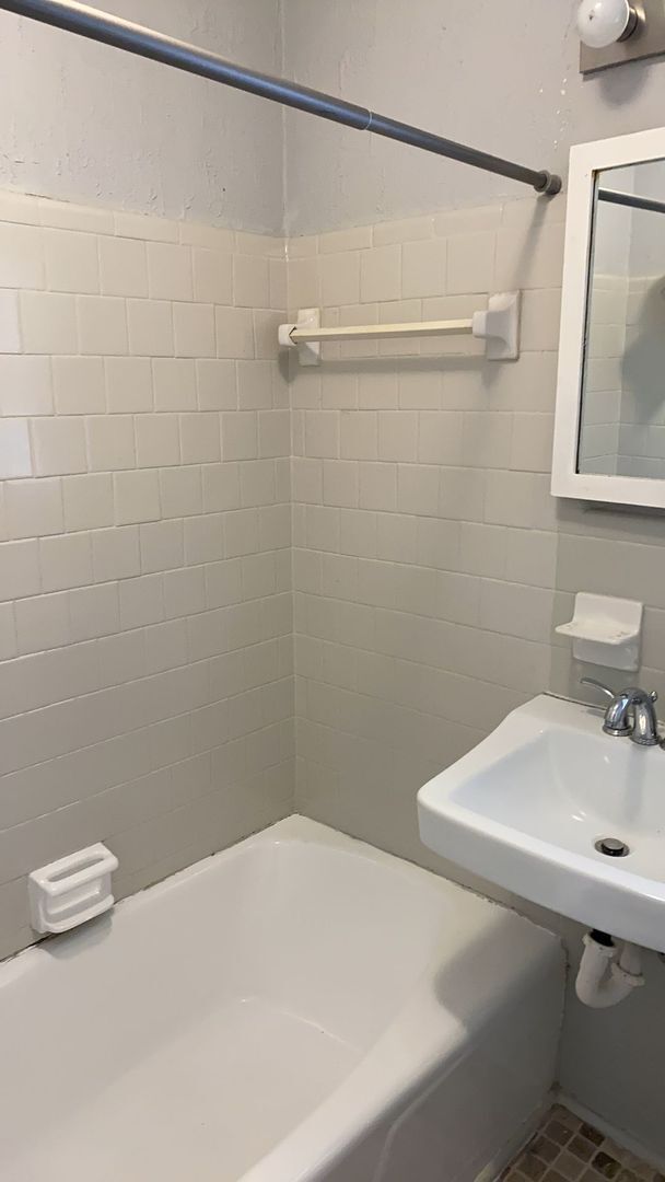 3 bd 1 bath home in Boulder Bluff Rental House Rental in Goose Creek