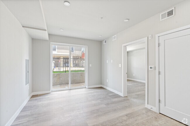 1BR, 1BA - 704SF - 22 Kennedy