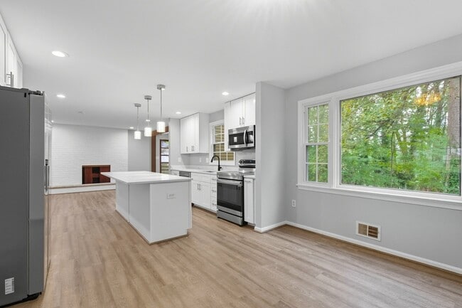 Photo - 13314 Vanessa Ave