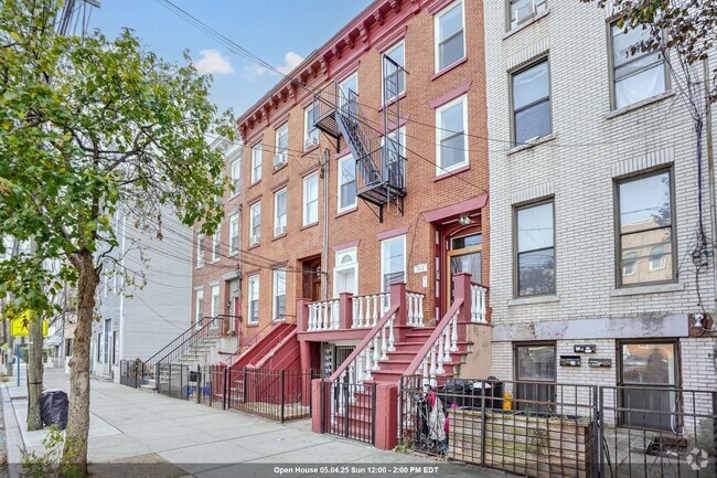 Building Photo - 362 Pacific Ave Unit 3 Rental