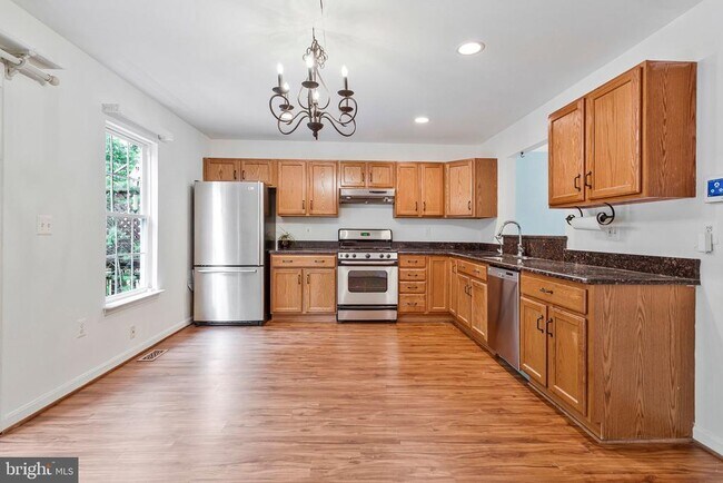 Photo - 616 Bellerive Ct