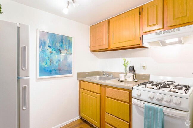 Kitchen - Monterey Lake Rental