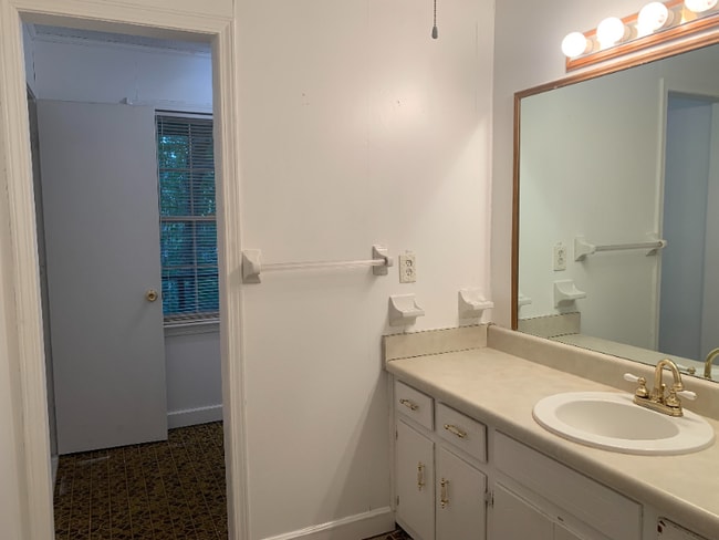 Photo - 4251 Mink Livsey Rd