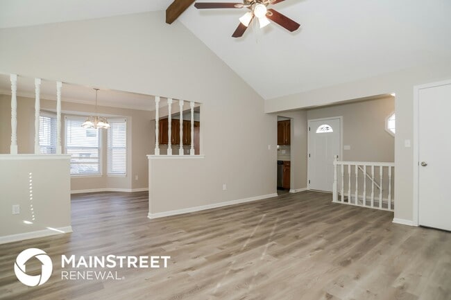 Photo - 708 SE Shamrock Ln