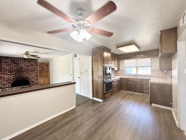 Photo - 646 Grambling Ct