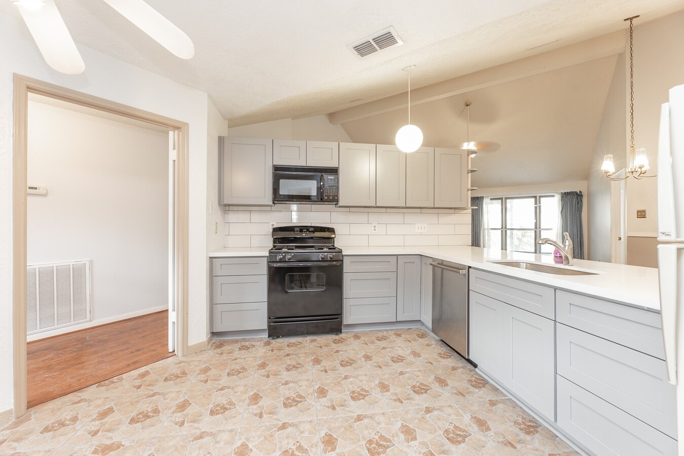 Photo - 6818 Brockington Dr