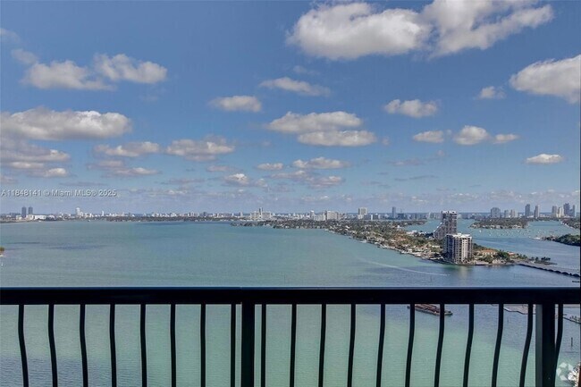 Building Photo - 1756 N Bayshore Dr Unit 16A Rental