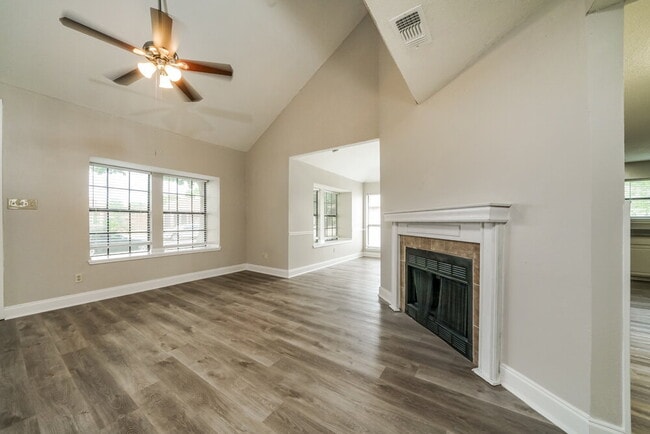 Photo - 8801 Pine Forest Dr