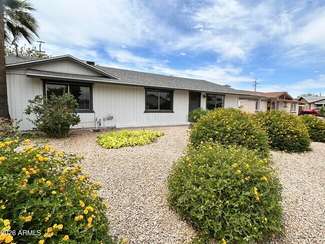 Photo - 14010 N 40th Pl