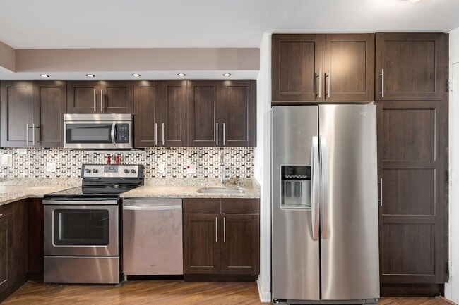 Photo - 300 N State St Unit 5502